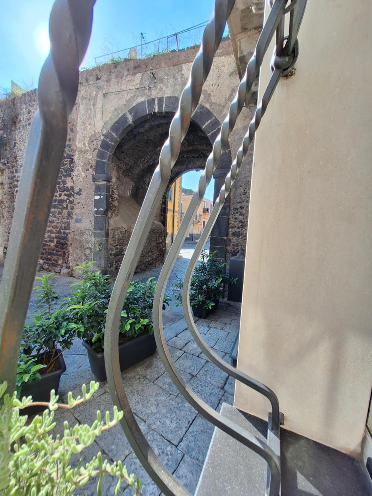 Casetta Porta Di Ligne คาตาเนีย ภายนอก รูปภาพ